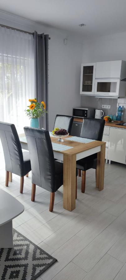 Apartamenty Dzemejra - Jumeirah Ujście-Darłowskie Exteriör bild