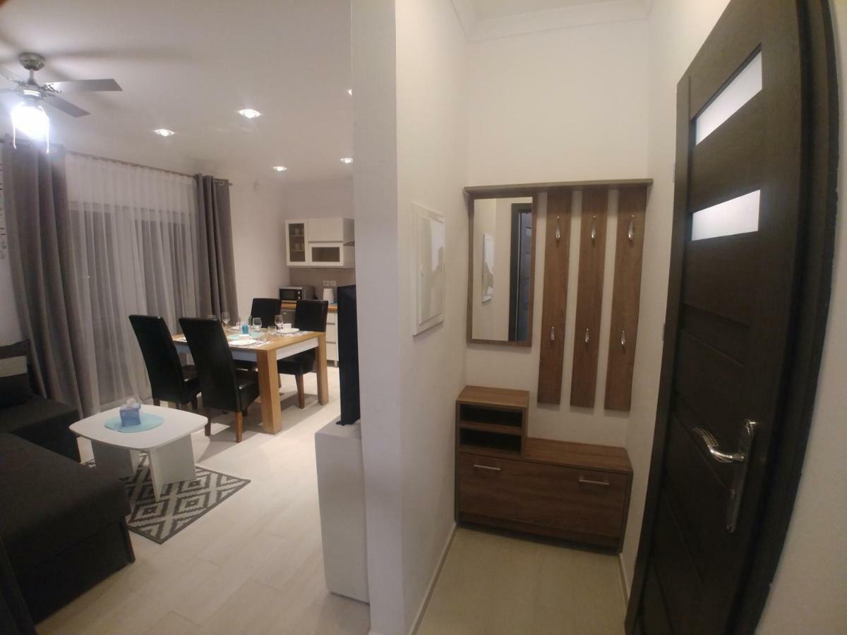 Apartamenty Dzemejra - Jumeirah Ujście-Darłowskie Exteriör bild