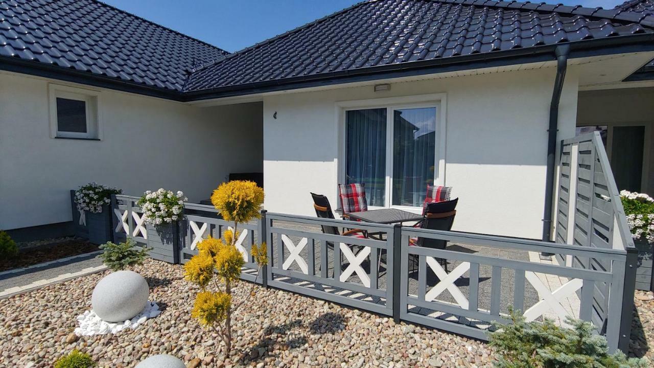 Apartamenty Dzemejra - Jumeirah Ujście-Darłowskie Exteriör bild